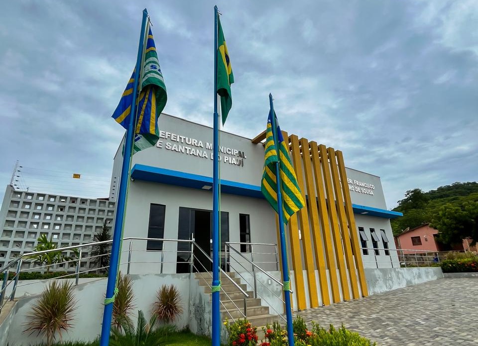 {{ $post->ma_foto }}