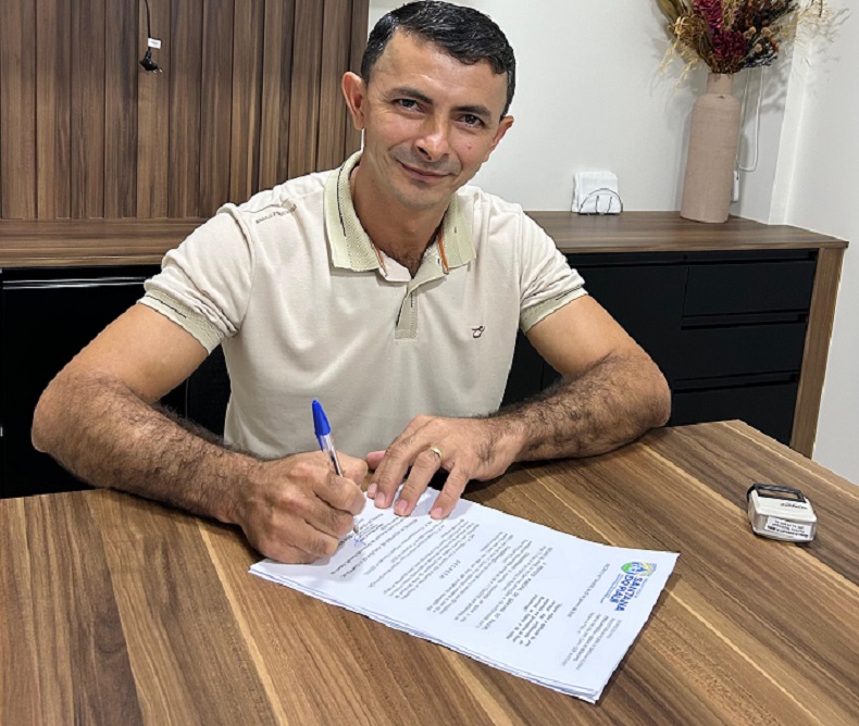 {{ $post->ma_foto }}