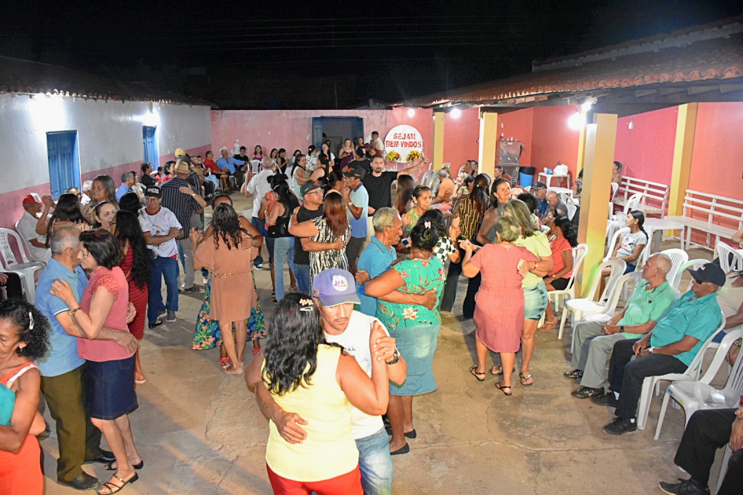 {{ $post->ma_foto }}