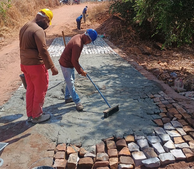 {{ $post->ma_foto }}