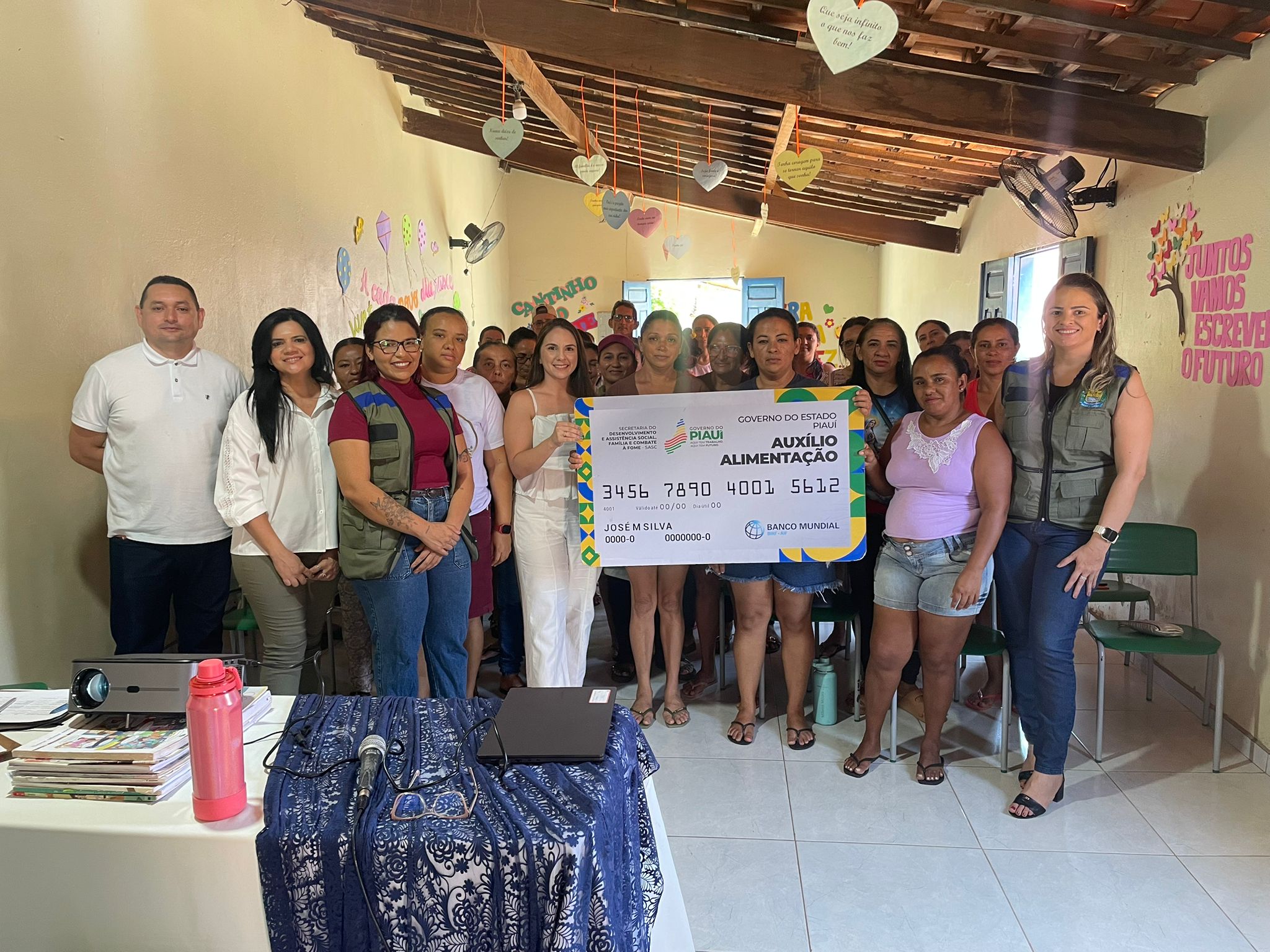 {{ $post->ma_foto }}