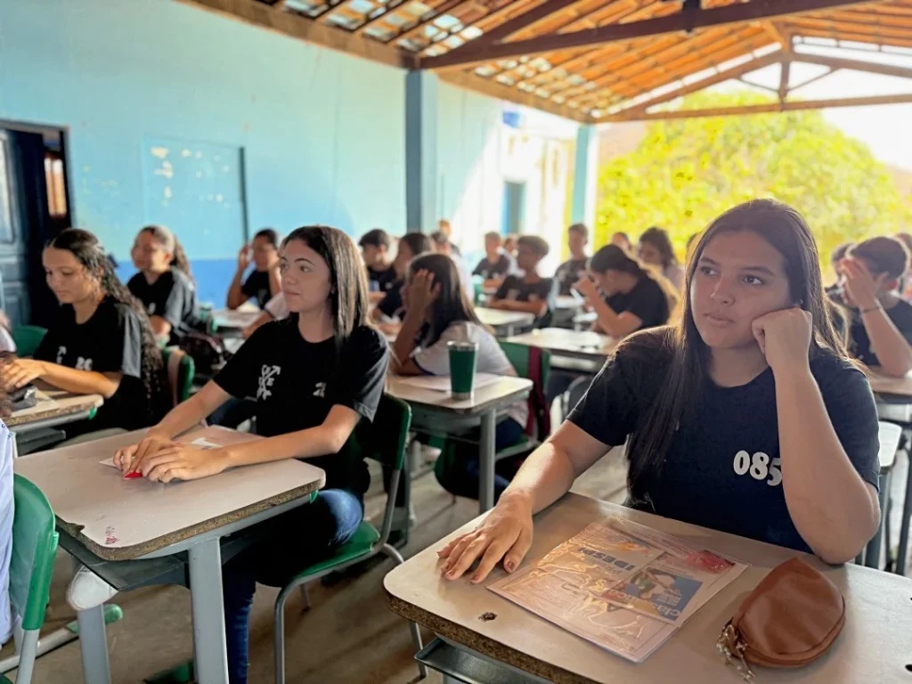 {{ $post->ma_foto }}